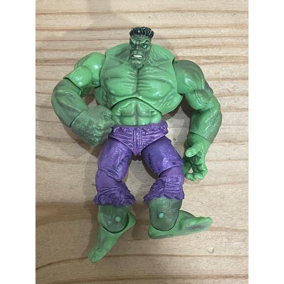 Other - Hasbro Marvel Universe HULK #013 5" Green Purple Articulated Action Figure 2009